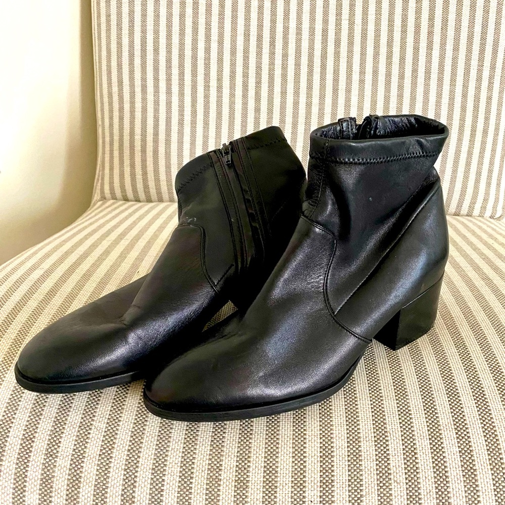 Sesto Meucci 100% Italian Leather Zip Up Ankle Boots Size 8